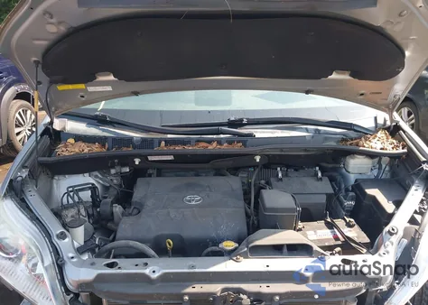 2014 Toyota Sienna Xle 7 Passenger z USA, uszkodzony, nr VIN 5TDDK3DC0ES087274